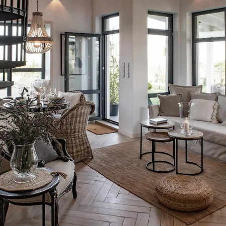 Cicho Sza I Sauna Nyaraló Międzywodzie