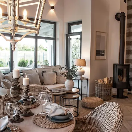 Cicho Sza I Sauna Nyaraló Międzywodzie